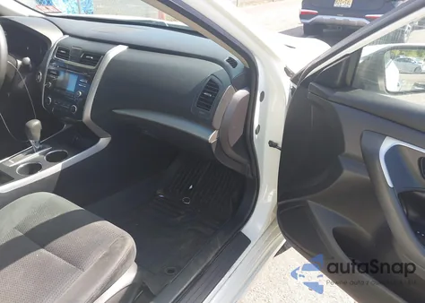 2015 Nissan Altima 2.5 S from USA, damaged, VIN 1N4AL3AP6FN405743